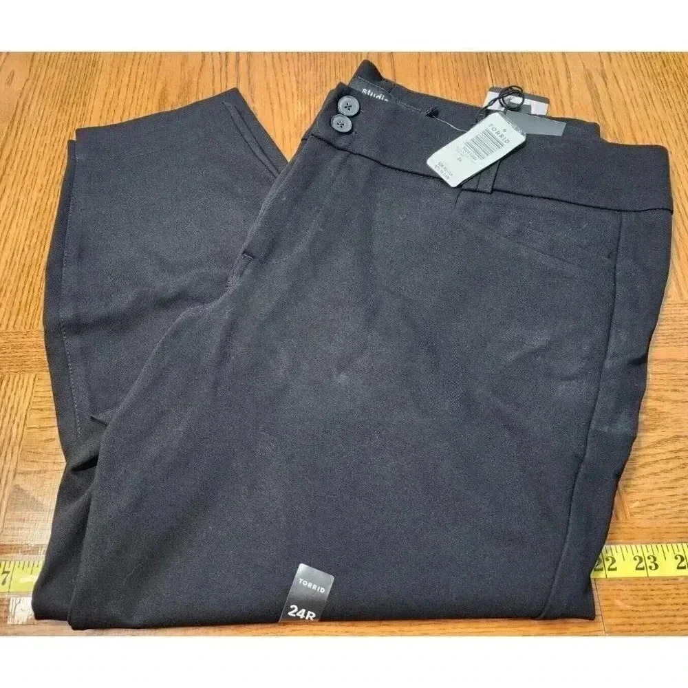 NWT Torrid Studio Ponte Stretch Ankle Skinny Plus Size 24R, Inseam 24.5"